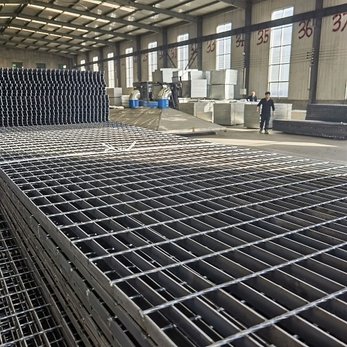 石油平臺(tái)鋼格柵的承重與耐磨性