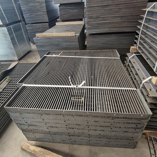 如何辨別劣質(zhì)鋼格板？看這4個(gè)細(xì)節(jié)，避免安全隱患！