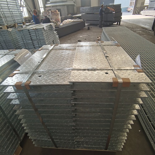 海上平臺防滑鋼格板：抗鹽霧腐蝕技術詳解！