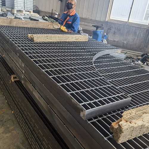 環(huán)保要求下，如何挑選符合標(biāo)準(zhǔn)的鋼格柵產(chǎn)品？