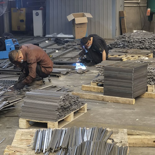 工業(yè)平臺鋼格柵解決方案:高承重與穩(wěn)定性的完美結(jié)合