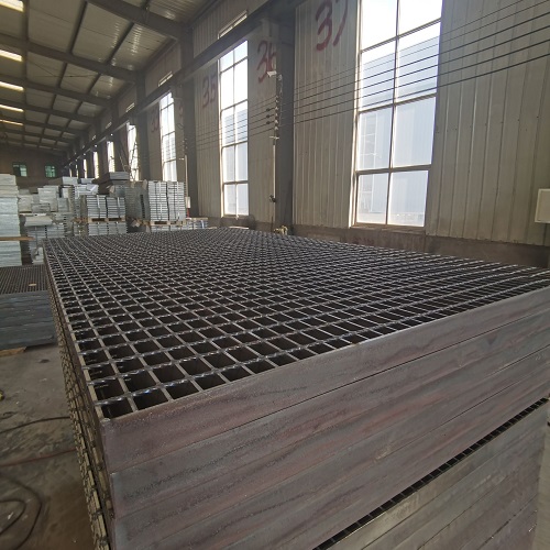 市政道路鋼格柵:排水功能與耐用性的綜合解決方案