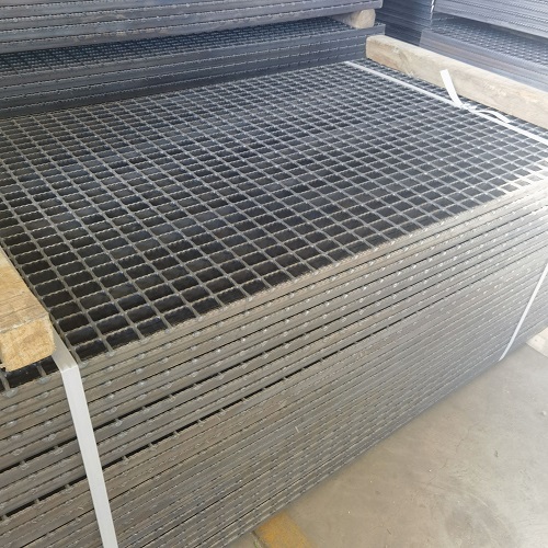 加油站鋼格柵：防爆、防靜電的安全解決方案