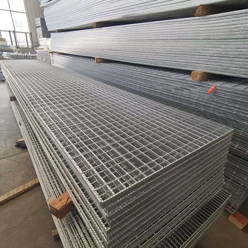 車庫鋼格柵系統(tǒng):立體空間與承重性能的完美平衡