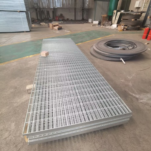 鋼格柵采購(gòu)成本控制妙招:?jiǎn)蝺r(jià)運(yùn)輸都能省