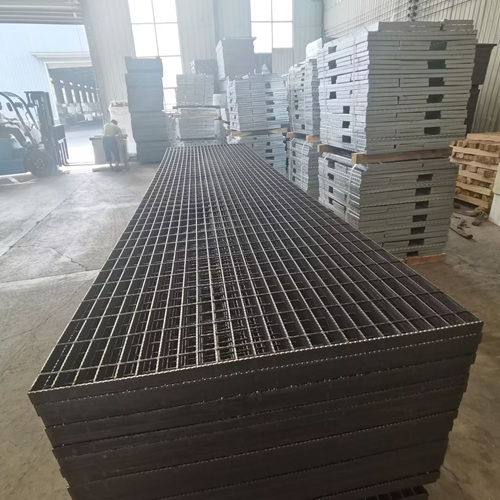 工業(yè)平臺鋼格柵方案:高承重與穩(wěn)定性的完美方案