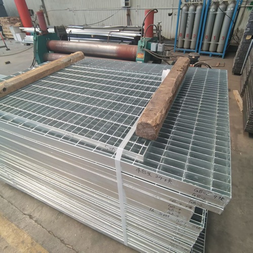 鋼結(jié)構(gòu)平臺鋼格柵:輕量化高強度搭配方案