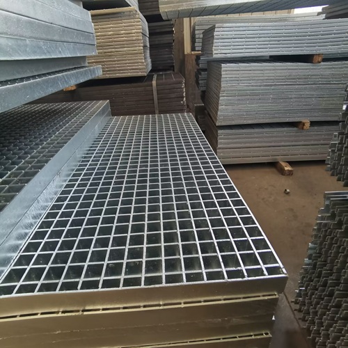 鋼格柵知識科普：材質(zhì)、規(guī)格如何影響使用效果？