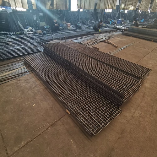 為什么說鋼格柵是工程建設(shè)的 “全能選手”？