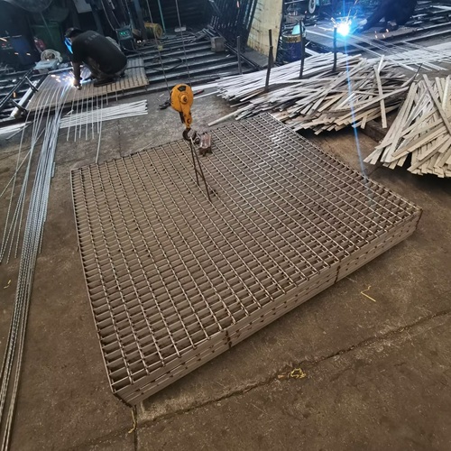 從工業(yè)到藝術(shù)，鋼格柵正在成為設計師的新寵