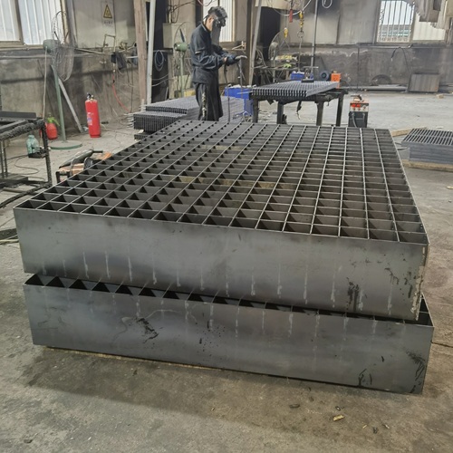 鋼格柵板型號(hào)怎么選？一篇講透